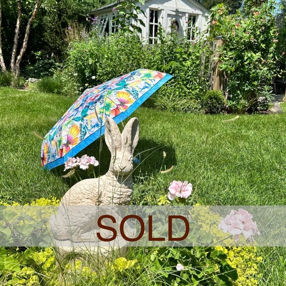 Brighton Accessories - ***SOLD***
Brighton Umbrella- Rare, Excellent Condition 🦋